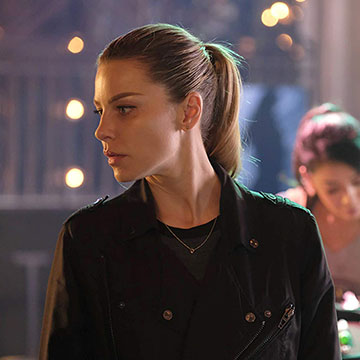 Lauren German as Chloe Decker